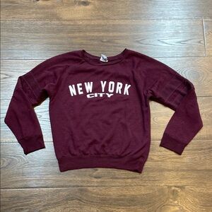 Purple Crew Neck Sweatshirt with New York Print